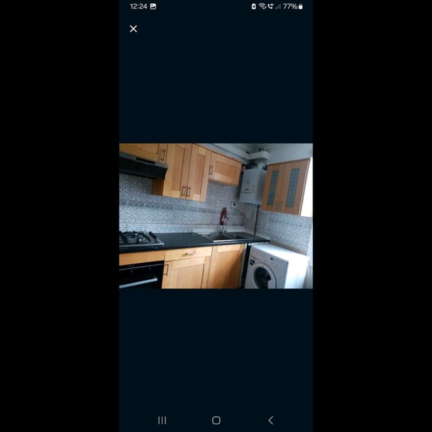 Room in a Shared House, Camden Road, NW1 - Photo 1