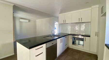 21 Ridgedale Crescent - Photo 4