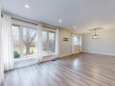 For Lease - 10 Vesper Court Unit# Main, Toronto, Ontario - Photo 3