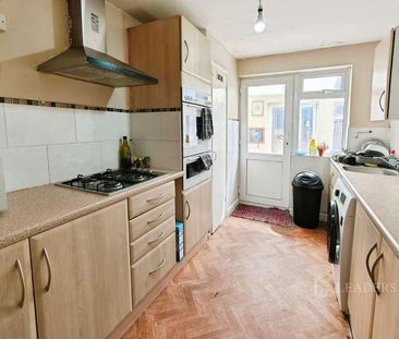 Havant Road, Drayton, Portsmouth, Hampshire, PO6 - Photo 6