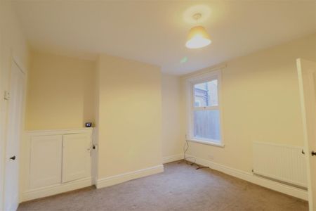 3 BED Terraced House To rent - Photo 4