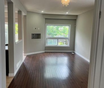 For Lease - 28 Dartmouth Gate, Hamilton, Ontario - Photo 2