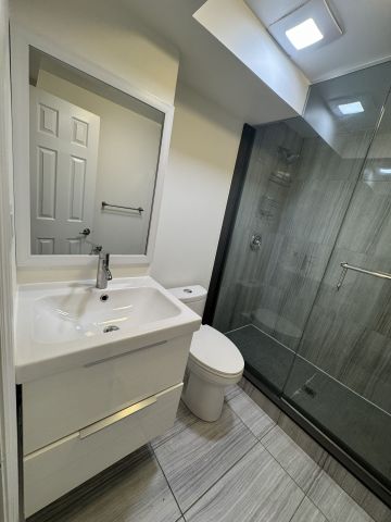 For Lease - 71 Golf Links Drive, Aurora, Ontario - Photo 5