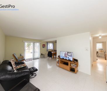 3640 Blain - Photo 3