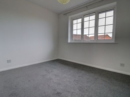 3 bedroom detached house to rent - Photo 4