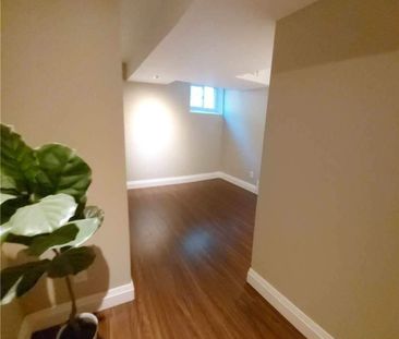 For Lease - 1086 Fourth Street, Mississauga, Ontario - Photo 2