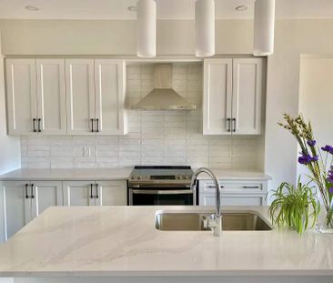 For Lease - 236 Sheaf Row, Stittsville - Munster - Richmond, Ontario - Photo 6