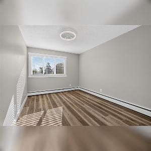 2 Bed 1 Bath Multi Level Unit Inglewood Edmonton - Photo 3