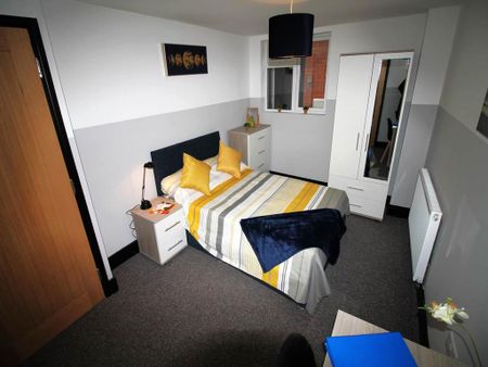 1 bedroom in a house share to rent - Photo 5