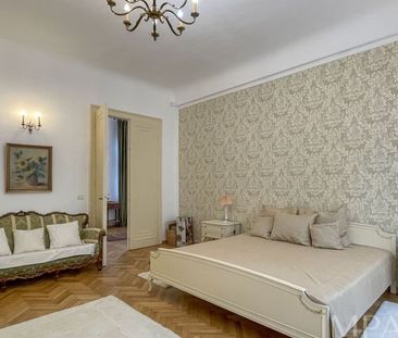Apartament deosebit cu 3 camere, curte si parcare, aproape de Centru - Fotografie 3