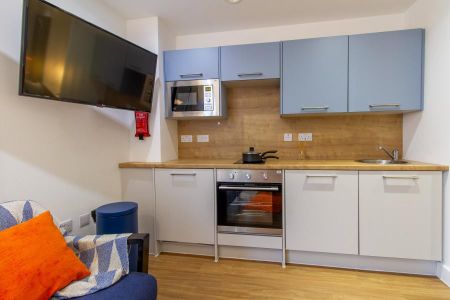 Studio to rent - Photo 5