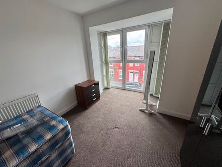 Room in a Shared House, Dunworth Street, M14 - Photo 2