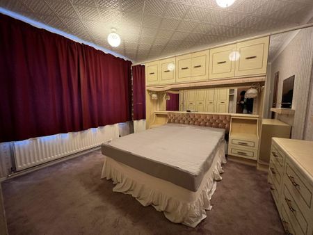 Sundon Road, Dunstable, Bedfordshire - Photo 5