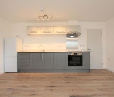 A fantastic opportunity to rent this modern one bedroom, unfurnishe... - Photo 4