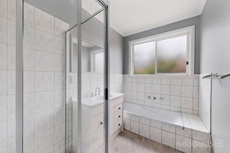 Comfort, Convenience and Contemporary Appeal - Photo 5