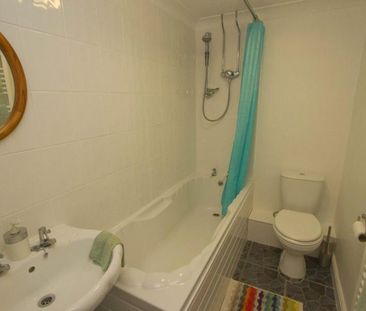 2 bedroom house to rent Hall Close, Hethersett, Norwich, NR9 - Photo 5
