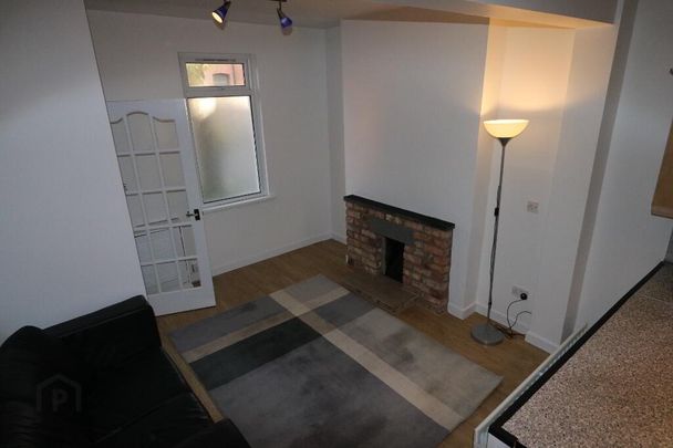 31 Donegall Avenue, Belfast, BT12 6LS - Photo 1