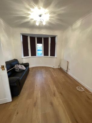 3 Bed Terraced House, Somerset Avenue, LE4 - Photo 1