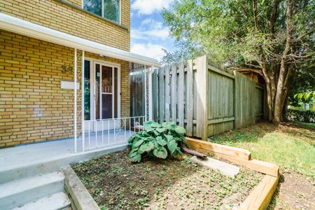 For Lease - 38 Osborne Avenue, Toronto, Ontario - Photo 4