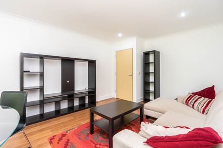 2 bedroom house to rent Compass Court, 42-44 Winn Road, Southampton, SO17 - Photo 2