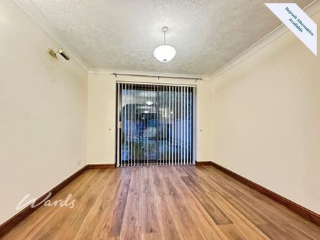 4 bedroom detached house to rent - Photo 4