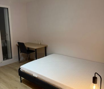 STUDIO MEUBLE ET RENOVE – PARKING – BALCON - Photo 3