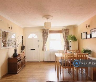 2 bedroom terraced house to rent - Photo 2