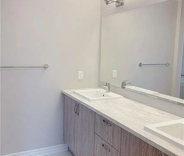 For Lease - 319 Brambling Way, Barrhaven, Ontario - Photo 3