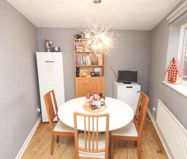 4 bedroom townhouse to rent Saracens Wharf, Bletchley, Milton Keyne... - Photo 2