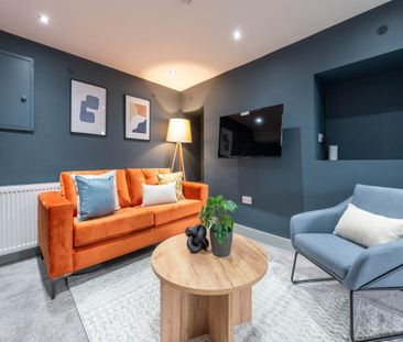 1 bedroom in a house share to rent - Photo 1