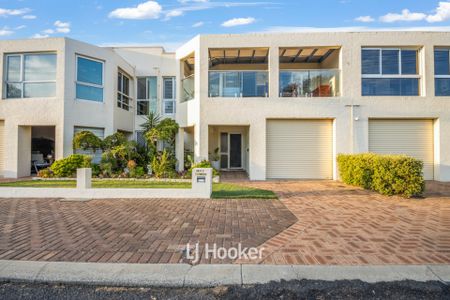 3/1 Symmons Street, Bunbury WA - Photo 3