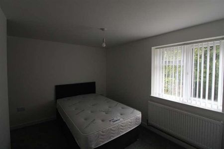 Belmont Road Lower Flat, Southampton, SO17 - Photo 5