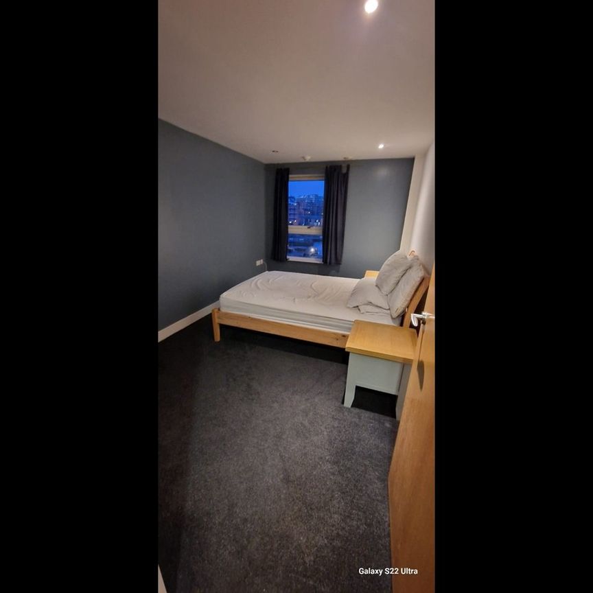 1 Bed Flat, Armouries Way, LS10 - Photo 1