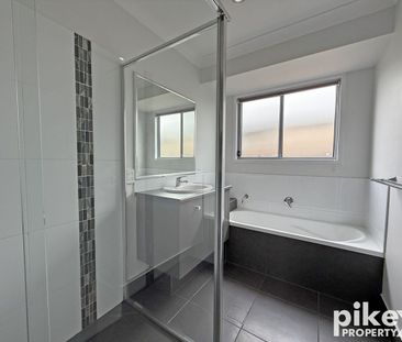 Spacious 4 Bedroom Home - Photo 2