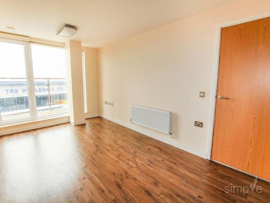2 bedroom flat to rent - Photo 1