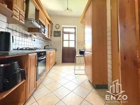 2-izbový byt s kabinetom a kuchyňou na Obchodnej ulici – Fotografia 5