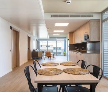 Room in a shared apartment for rent in Sant Adrià de Besòs, bills included - Photo 3