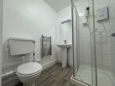 Oakfield Road, Clifton, BRISTOL - Photo 3