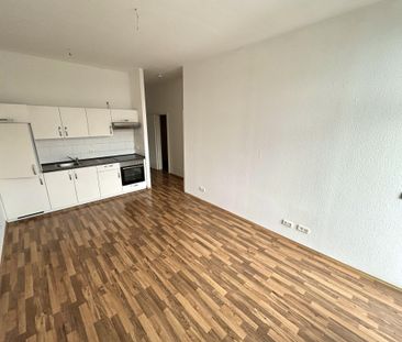 Charmante 2-Raum-Wohnung mit Balkon und Stellplatz ! - Photo 2