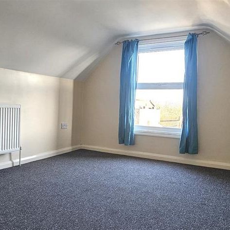3 bedroom flat to rent - Photo 1