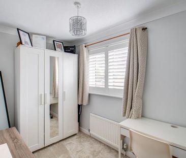 4 bedroom detached house to rent - Photo 4