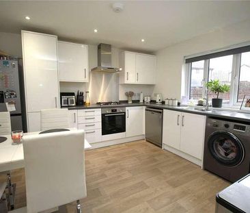 St. Lucia Park, Bordon, Hampshire, GU35 - Photo 6