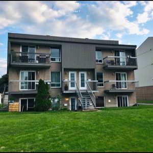 Grand 4 1/2, Immeuble 6 Logements. - Photo 2