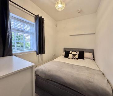 Heworth Croft, York - Photo 4