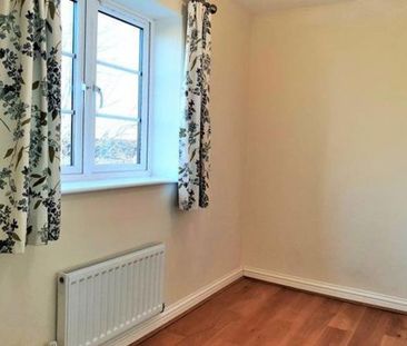 3 bedroom semi-detached house to rent - Photo 2