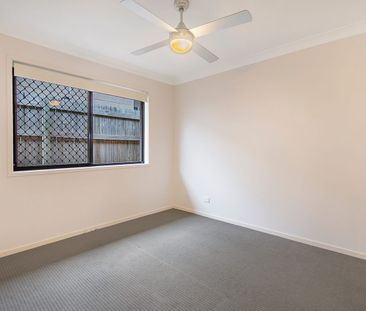 Spacious 4-Bedroom Home in a Prime Location, Ready for Immediate Mo... - Photo 4