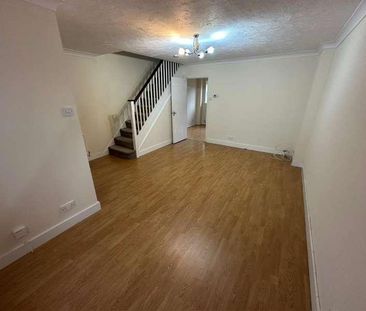 Slough, Berkshire, SL1 - Photo 3