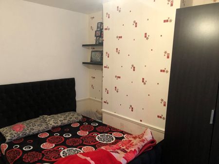 1 Bed Flat, Walthamstow, E17 - Photo 4