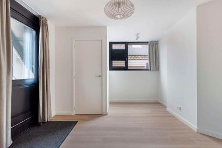 Dorpsstraat, Wilnis, Nederland - Photo 2