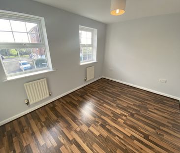 A 4 Bedroom Terraced - Photo 6